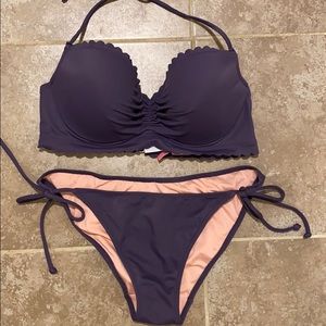 Victoria’s Secret bikini